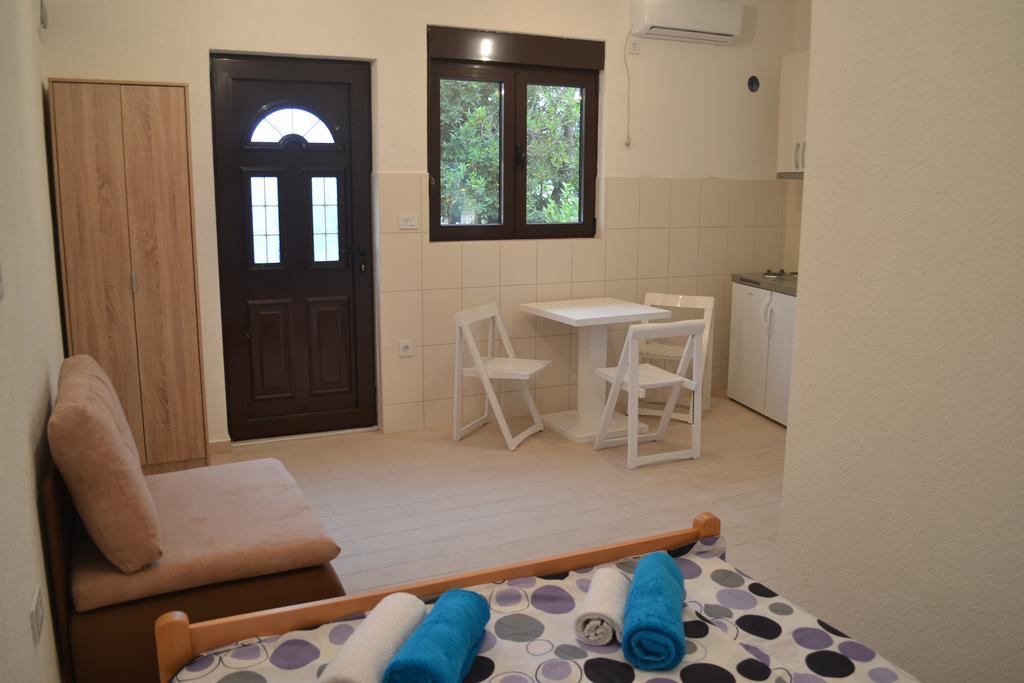 Apartments Nikovic Risan Exterior foto